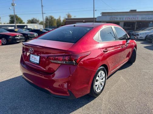 2020 Hyundai Accent SE
