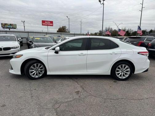 2018 Toyota Camry LE