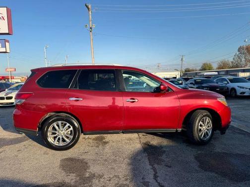 2015 Nissan Pathfinder SV