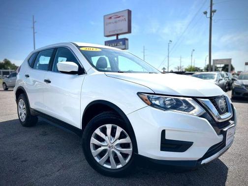 Glacier White 2017 Nissan Rogue S