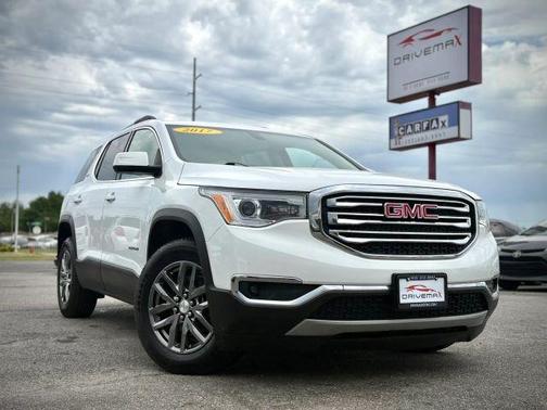 White 2017 GMC Acadia SLT-1