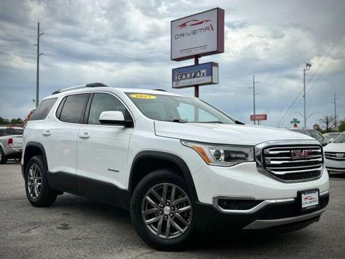 White 2017 GMC Acadia SLT-1