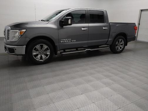 2018 Nissan Titan SV