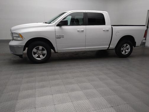 Bright White Clearcoat 2021 RAM 1500 Classic SLT