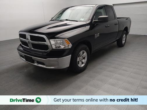 Diamond Black Crystal Pearlcoat 2019 RAM 1500 Tradesman