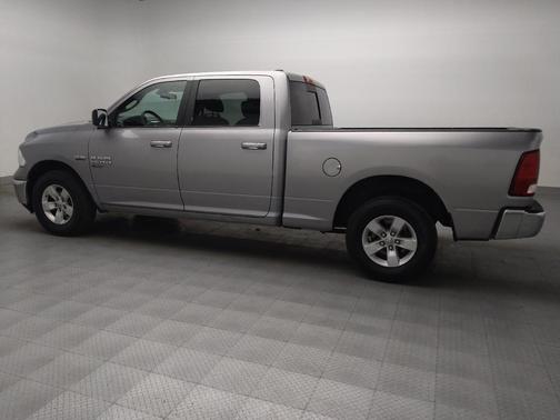 2019 RAM 1500 SLT