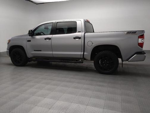 2018 Toyota Tundra SR5