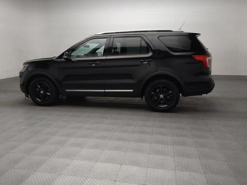 Agate Black Metallic 2019 Ford Explorer XLT