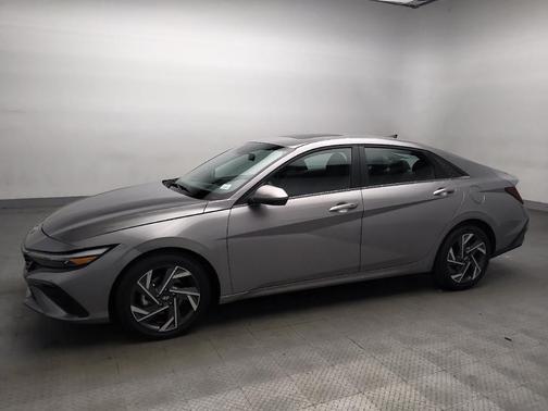 Gray 2025 Hyundai ELANTRA SEL