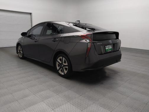 2017 Toyota Prius One