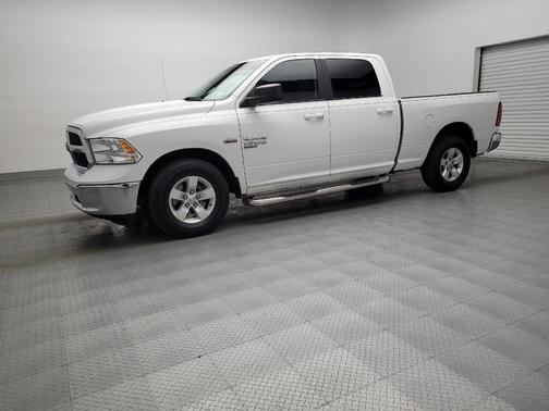 2019 RAM 1500 SLT