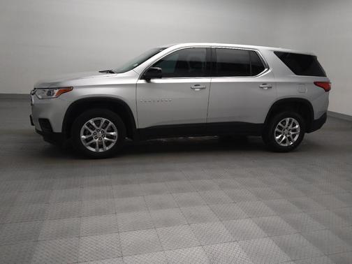 Silver Ice Metallic 2021 Chevrolet Traverse LS