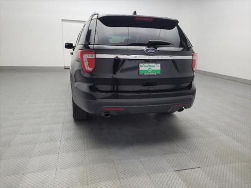 2017 Ford Explorer Base