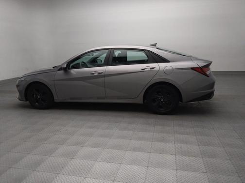 Fluid Metal 2023 Hyundai ELANTRA SEL