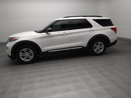 Star White Metallic Tri-Coat 2020 Ford Explorer XLT