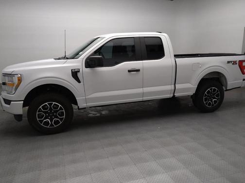 Oxford White 2022 Ford F-150 XL