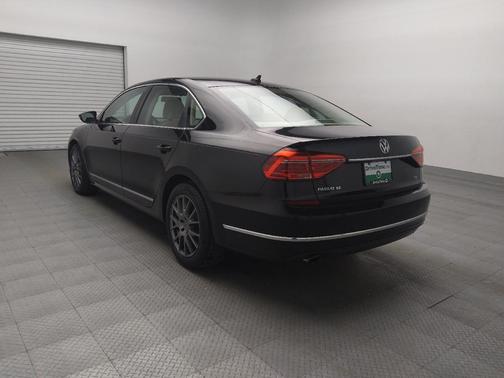 2016 Volkswagen Passat 1.8T SE