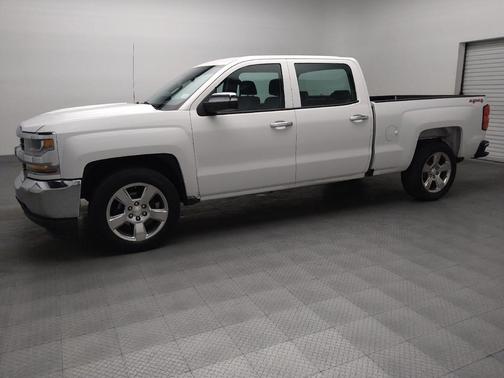 Summit White 2017 Chevrolet Silverado 1500 WT