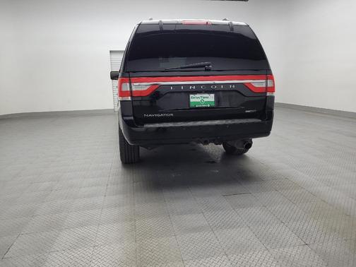 2016 Lincoln Navigator Select