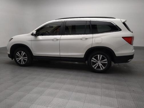 White Diamond Pearl 2016 Honda Pilot EX