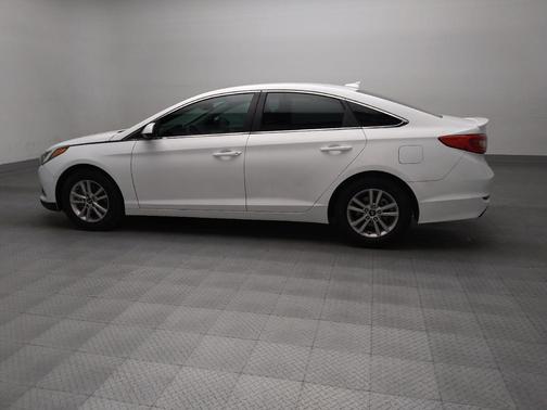 Quartz White Pearl 2017 Hyundai SONATA SE