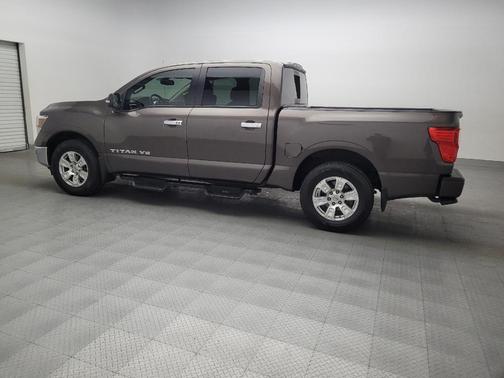 2019 Nissan Titan SV