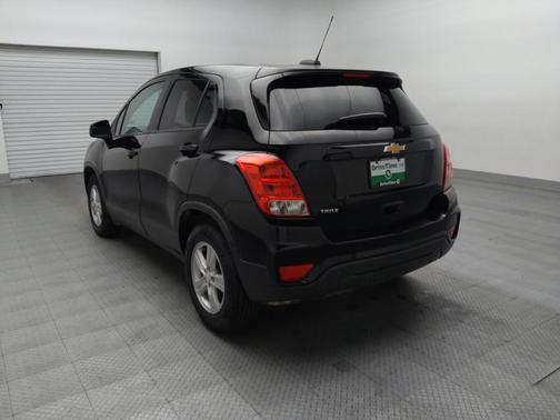 Mosaic Black Metallic 2020 Chevrolet Trax LS