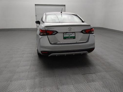 Brilliant Silver Metallic 2020 Nissan Versa 1.6 S