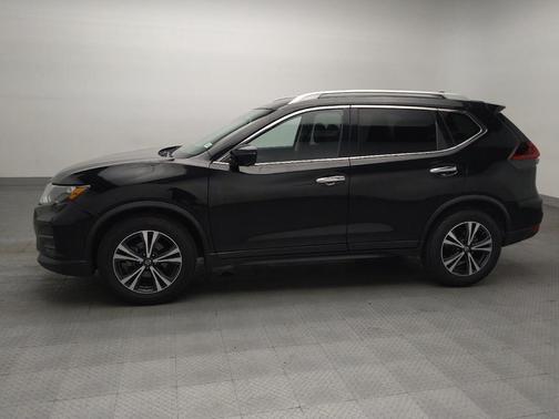Magnetic Black Pearl 2020 Nissan Rogue SV
