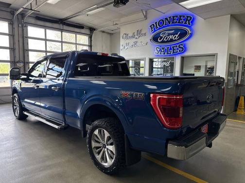 ATLAS BLUE METALLIC 2022 Ford F-150 XLT