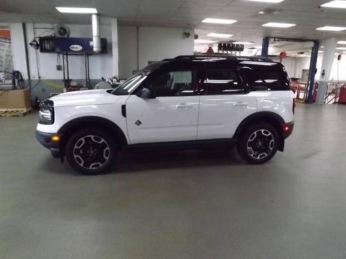 OXFORD WHITE 2023 Ford Bronco Sport OUTER BANKS