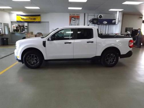 OXFORD WHITE 2022 Ford Maverick XLT