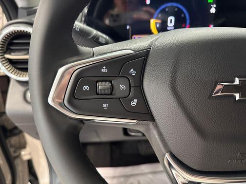 White Sands 2026 Chevrolet Trax FWD ACTIV