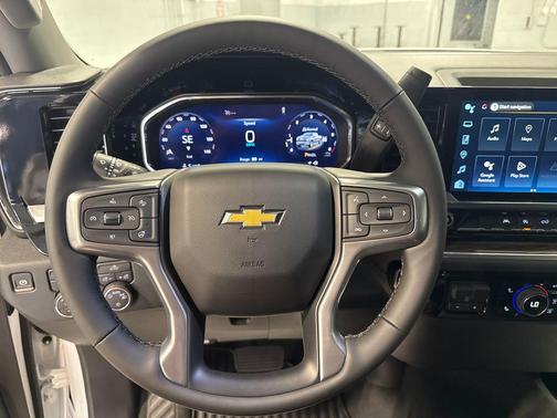 Summit White 2026 Chevrolet Silverado 1500 LT