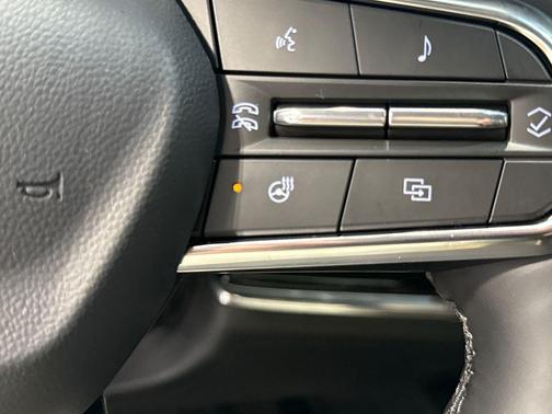 Polar White Tricoat 2027 Chevrolet Equinox AWD ACTIV