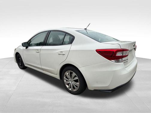 Crystal White Pearl 2022 Subaru Impreza Base
