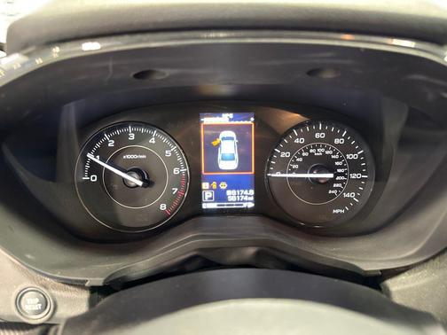 Crystal White Pearl 2022 Subaru Impreza Base