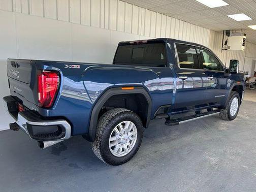 Pacific Blue Metallic 2021 GMC Sierra 2500 SLT