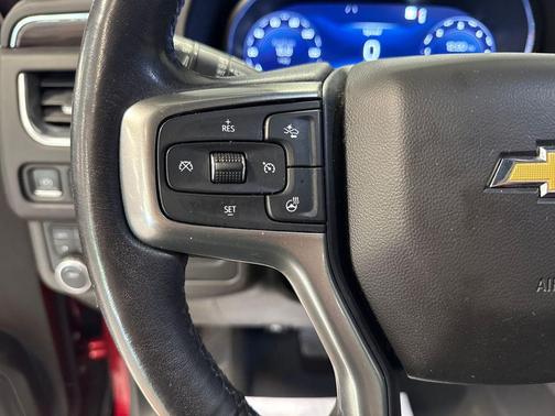 Cherry Red Tintcoat 2022 Chevrolet Suburban LT