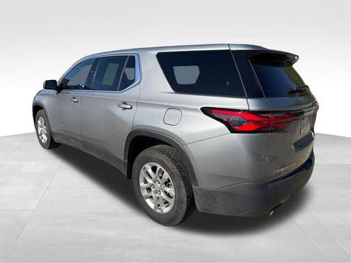 Sterling Gray Metallic 2023 Chevrolet Traverse LS