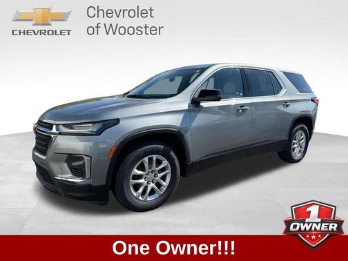 Sterling Gray Metallic 2023 Chevrolet Traverse LS