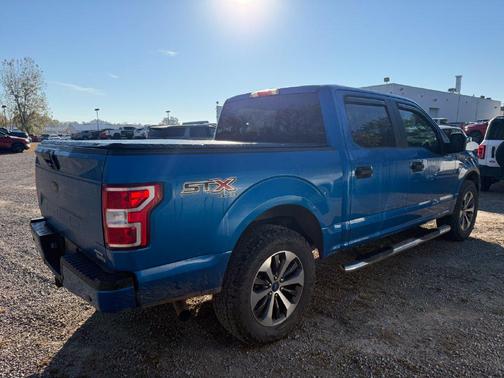 Velocity Blue Metallic 2019 Ford F-150 XL