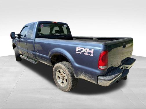 True Blue 2005 Ford F-250 XL
