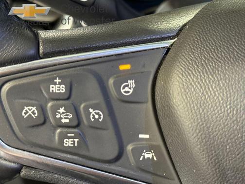 Silver Ice Metallic 2018 Chevrolet Equinox Premier