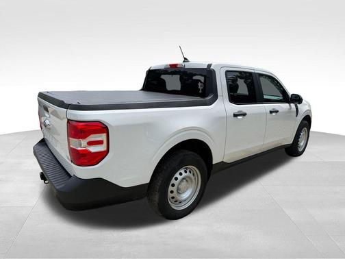 OXFORD WHITE 2024 Ford Maverick XL