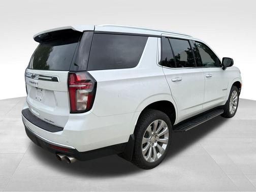 Iridescent Pearl Tricoat 2023 Chevrolet Tahoe Premier