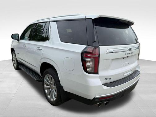 Iridescent Pearl Tricoat 2023 Chevrolet Tahoe Premier