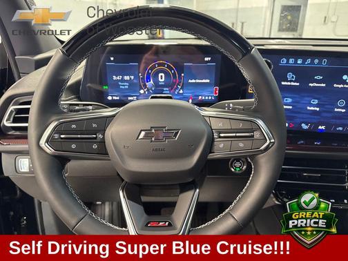 Mosaic Black Metallic 2026 Chevrolet Traverse AWD Z71