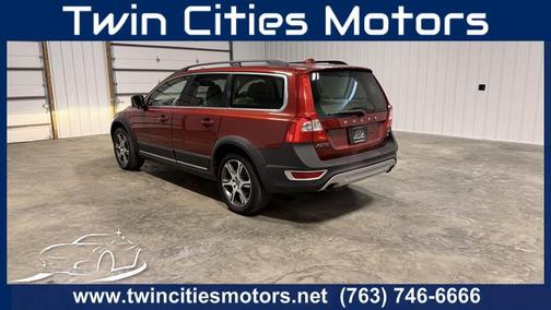 Flamenco Red Metallic 2012 Volvo XC70 T6 Platinum
