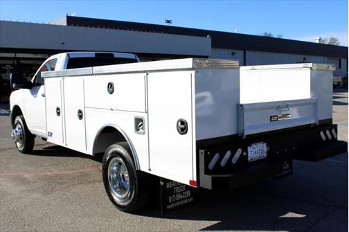 2024 RAM 3500 Tradesman/SLT